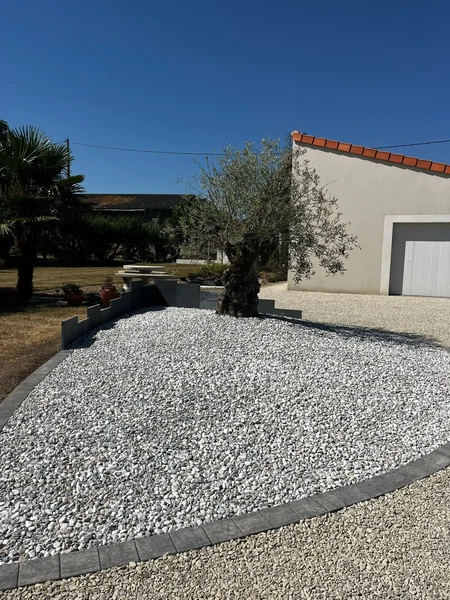 Bordure pavés Khann pour plantation olivier