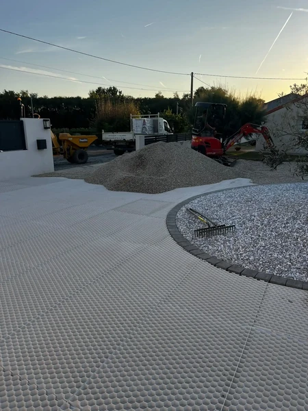 Bordure pavés Khann pour plantation olivier